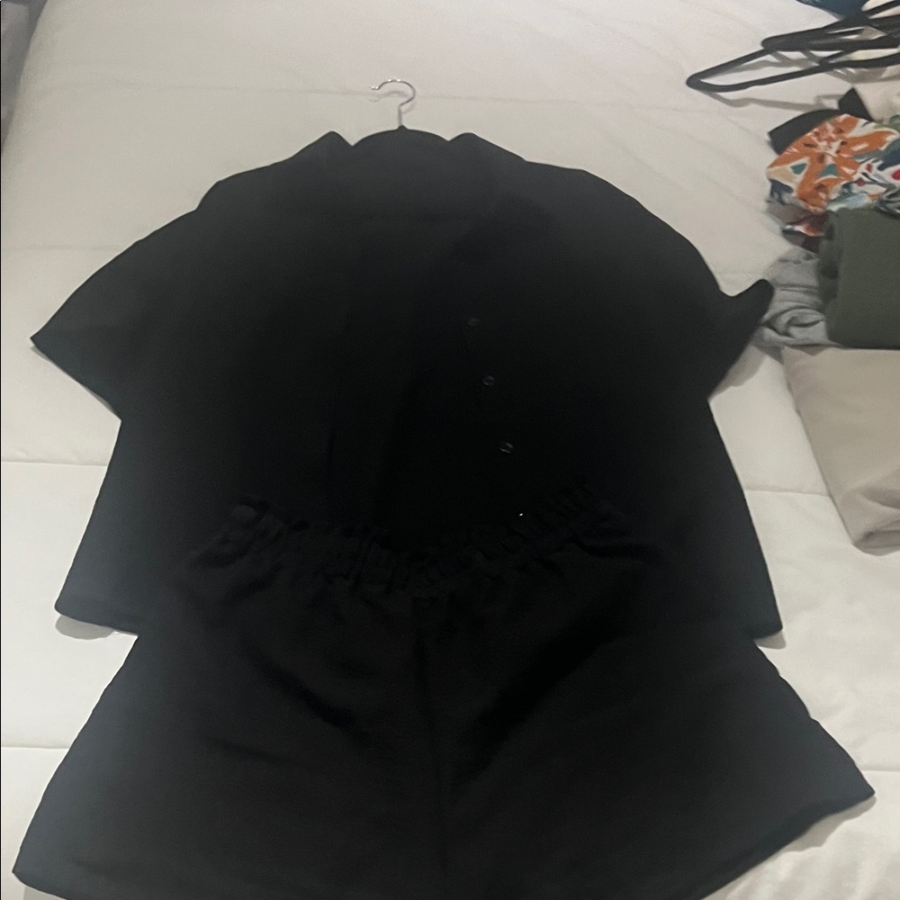 Black Crinkle Matching Set